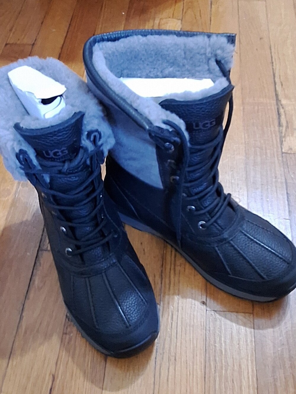 UGG Women's Black Adirondack III - Reasonable Offers Welcome